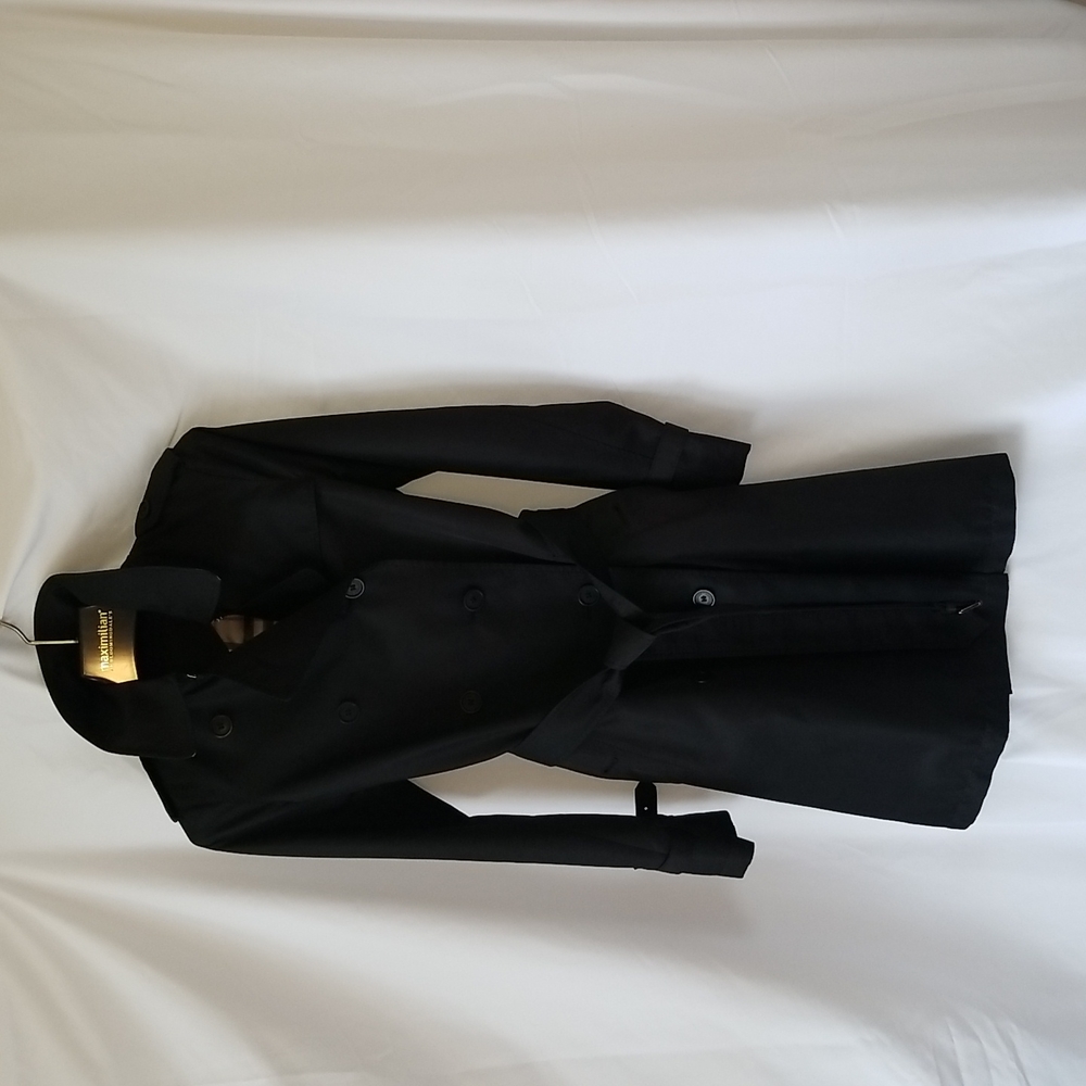 BURBERRY TRENCHCOAT